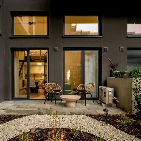 Rentplanet - Przy Ogrodzie Botanicznym Apartman *